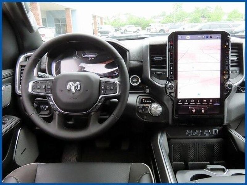 2025 RAM 1500 LaramieImage 12
