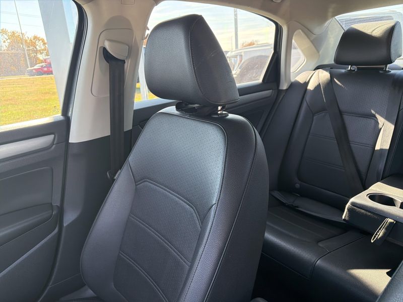 Used 2014 Volkswagen Passat TDI SE w/SunroofImage 26