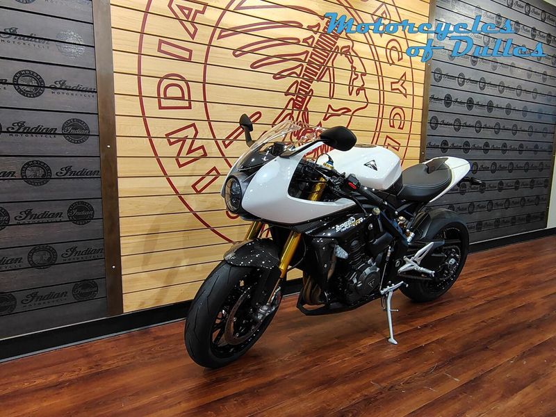 2022 Triumph Speed Triple 1200 RR Image 4