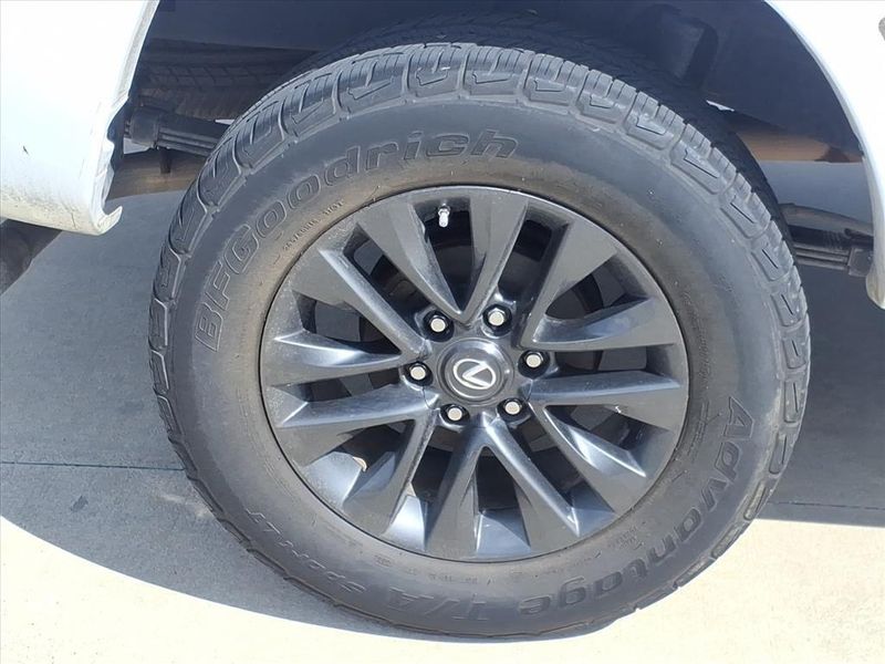 Used 2014 Toyota Tacoma PreRunnerImage 8