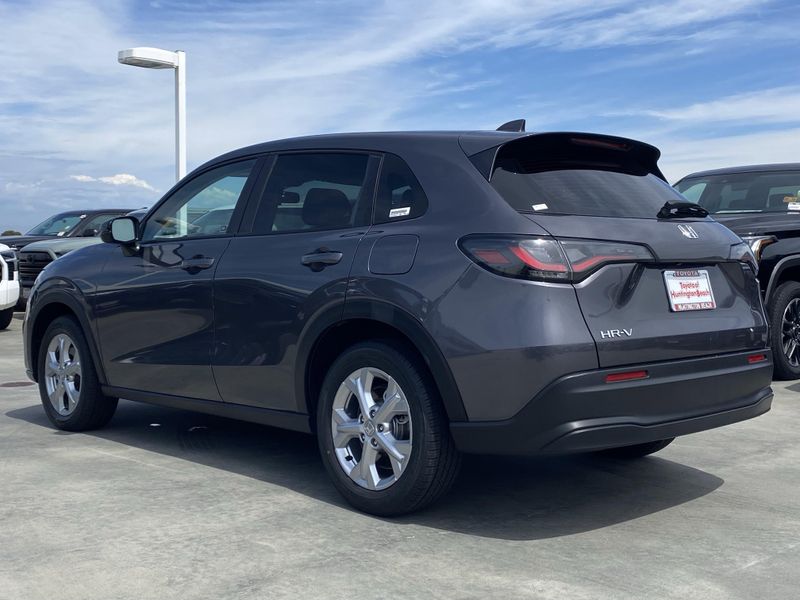 Used 2025 Honda HR-V LXImage 5