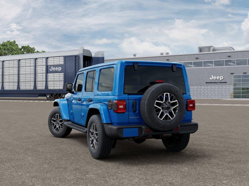 New 2026 Jeep Wrangler 4-door SaharaImage 3