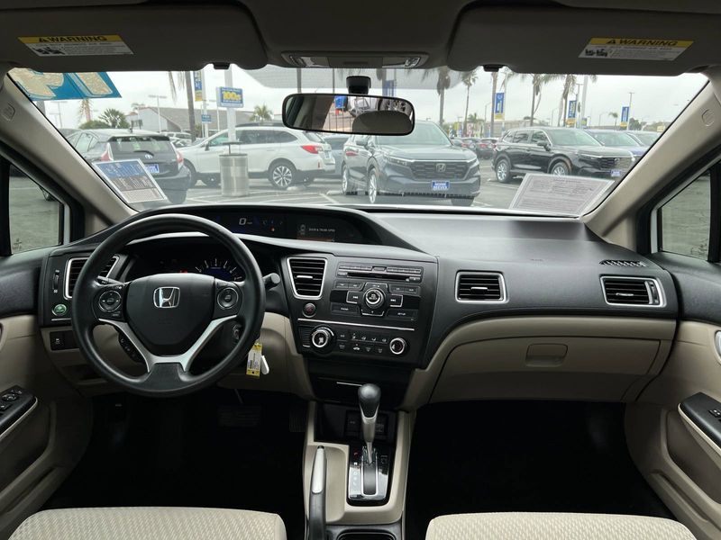 2014 Honda Civic Sedan LXImage 19