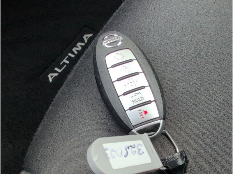 Used 2023 Nissan Altima 2.5 SVImage 19