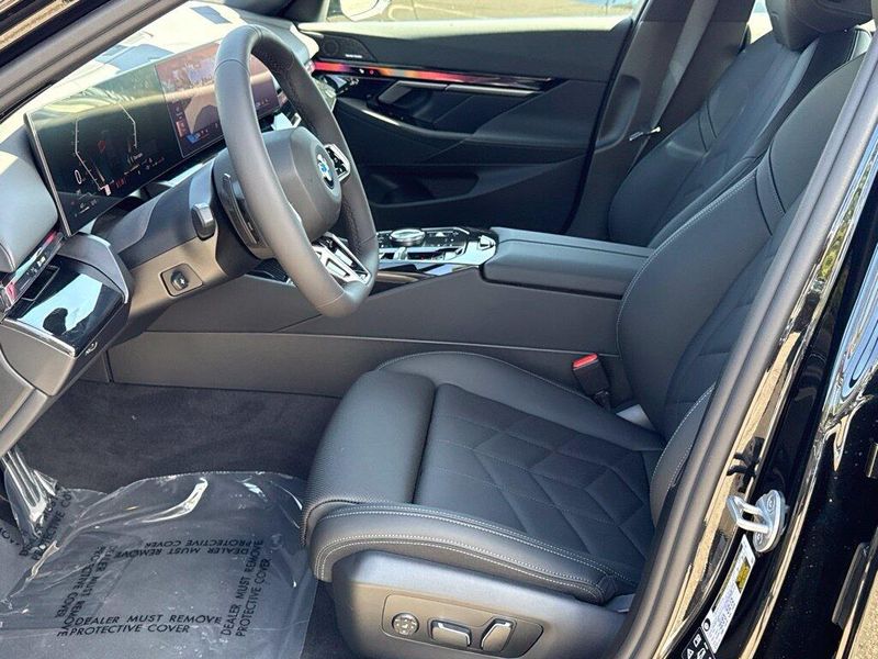 New 2027 BMW 5 Series 530i xDriveImage 16