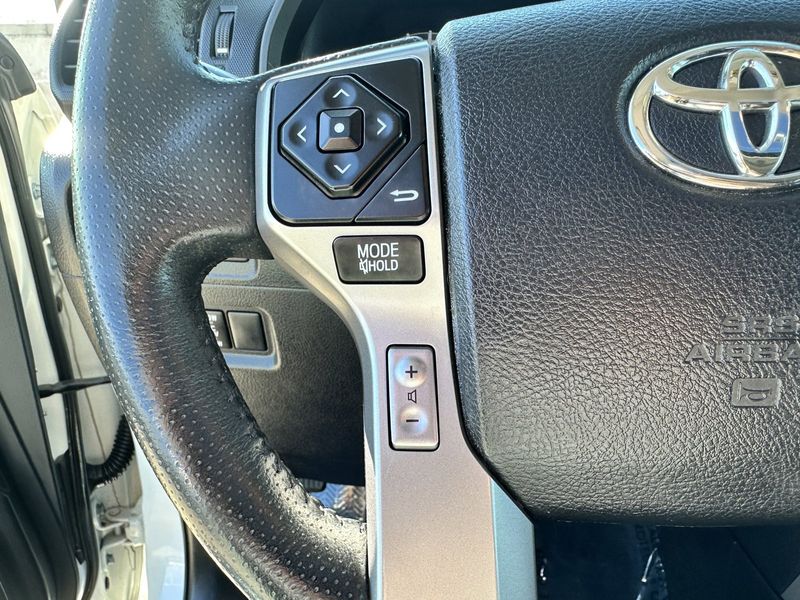 2016 Toyota 4Runner LimitedImage 24