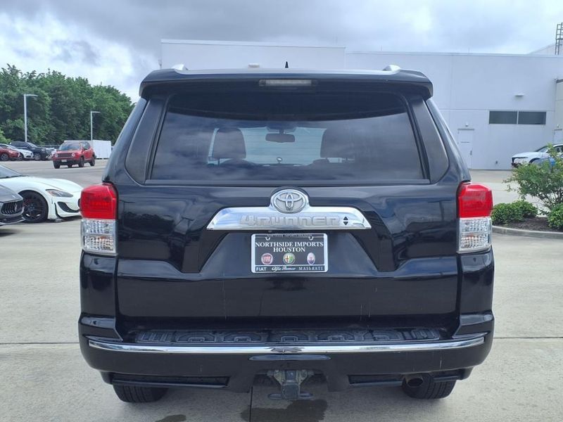 2011 Toyota 4Runner LimitedImage 9