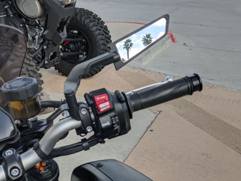 Used 2023 Yamaha MT-10 CA Image 24