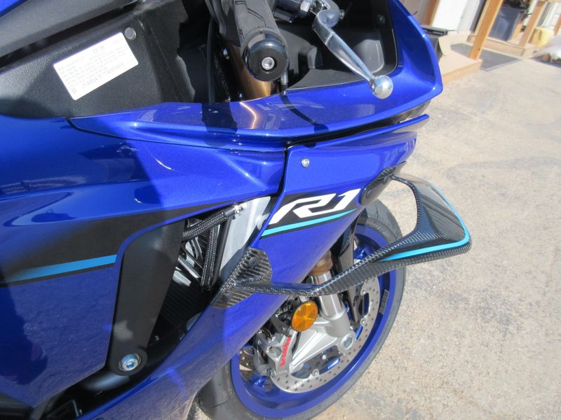 NEW 2026 YAMAHA YZF-R1 Image 13