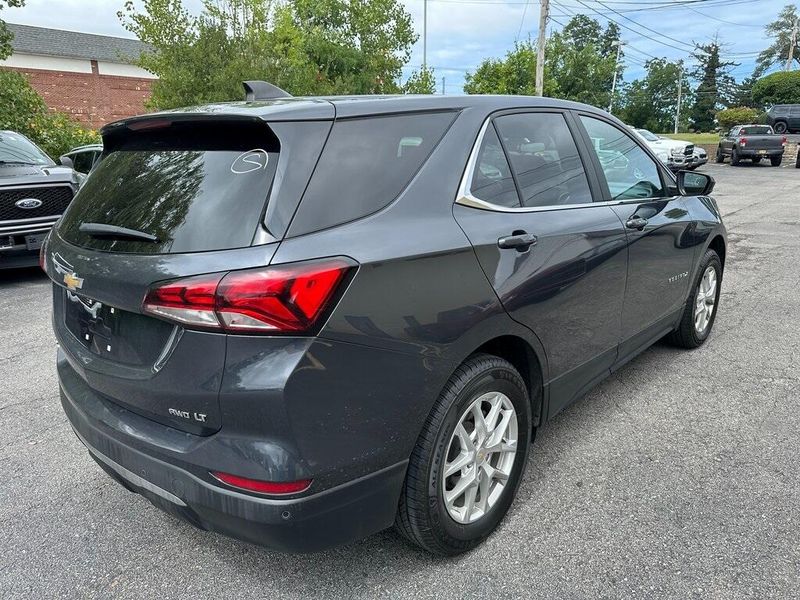 2022 Chevrolet Equinox LT photo 14