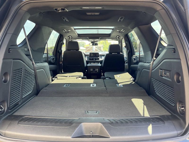 2023 Gmc Yukon SLT photo 47