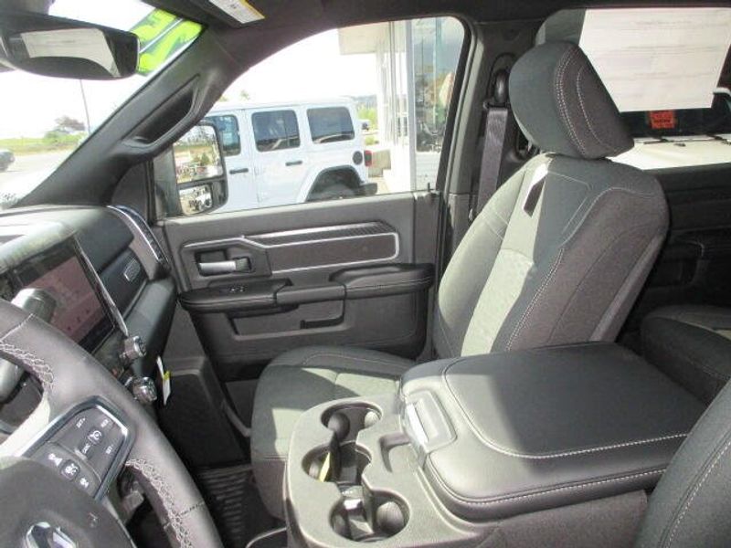 2025 RAM 2500 Big Horn Crew Cab 4x4 6