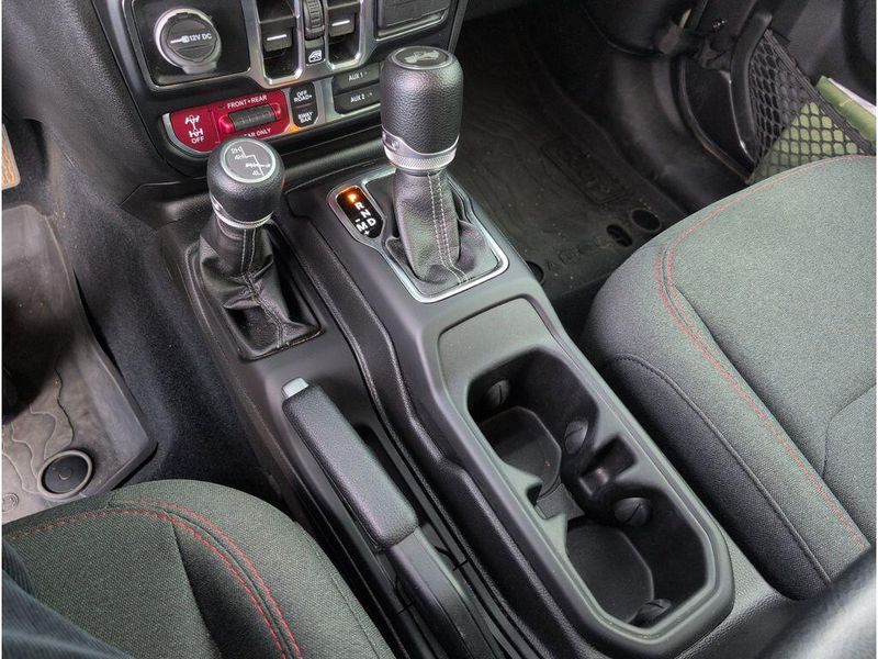 Used 2024 Jeep Wrangler RubiconImage 23