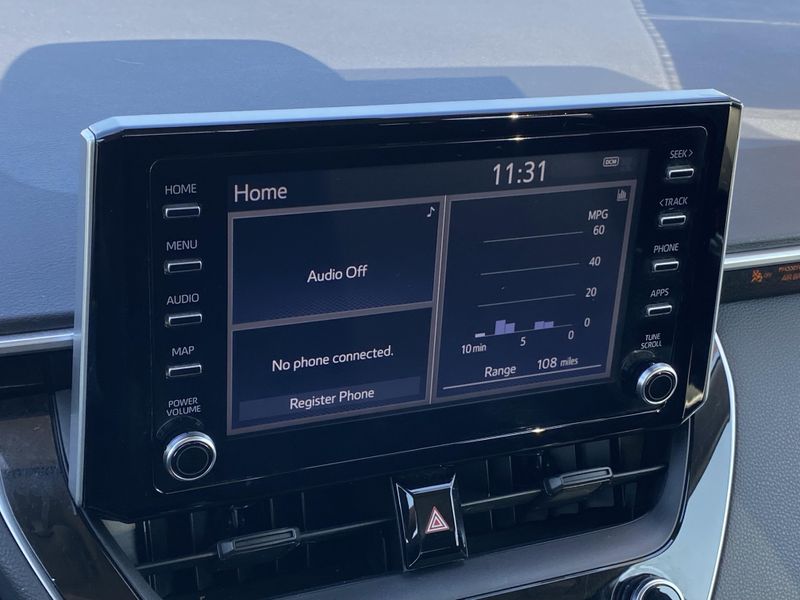 Used 2020 Toyota Corolla LEImage 18