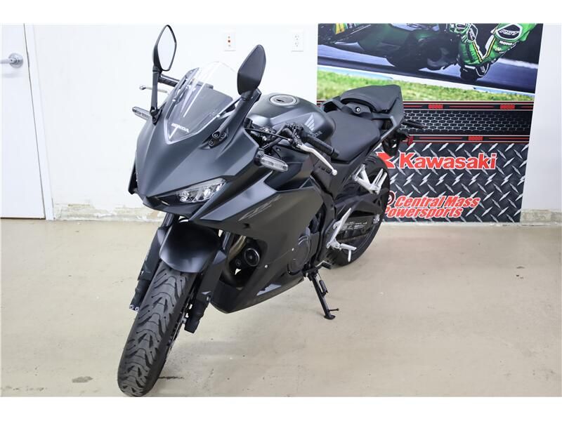 Used 2024 Honda CBR500 Image 3