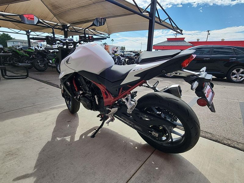 New 2025 Honda CB750 HORNET Image 14