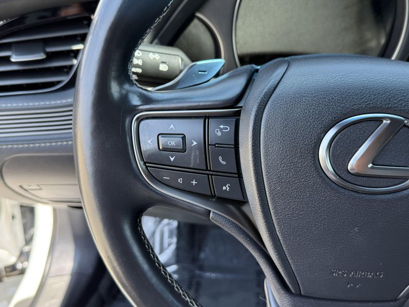 2021 Lexus LS 500Image 23