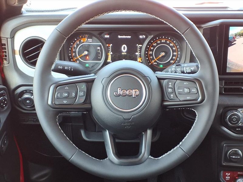 2025 Jeep Wrangler Unlimited Willys photo 16