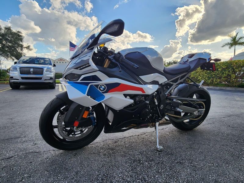 2026 BMW S 1000 RRImage 4