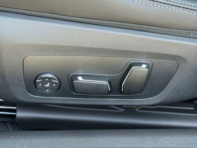 New 2026 BMW 4 Series M440iImage 18