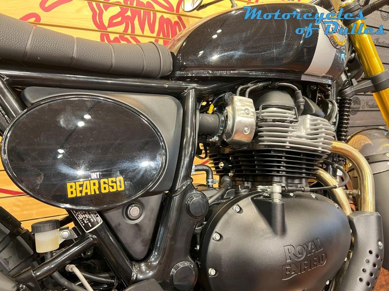 2025 Royal Enfield Bear 650 Image 11