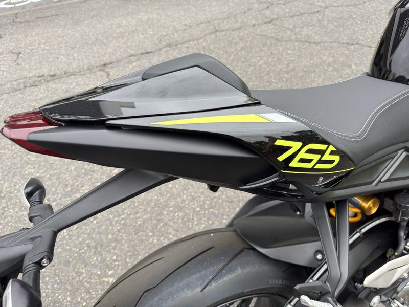 2025 Triumph Street Triple 765 RS - PHANTOM BLACK 