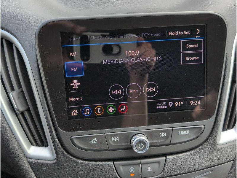 Used 2024 Chevrolet Malibu LTImage 14