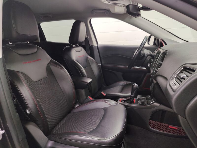 Used 2020 Jeep Compass Trailhawk 4x4 w/Heated SeatsImage 6