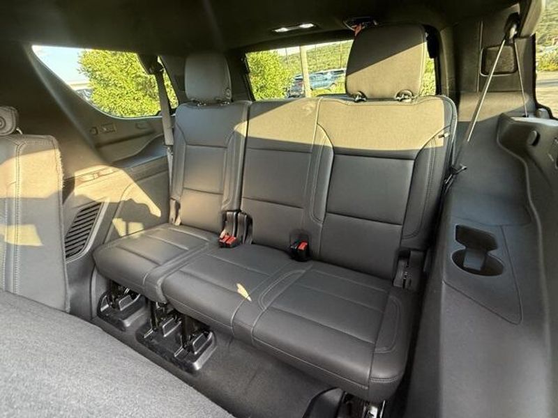 2025 Chevrolet Tahoe Z71 photo 15