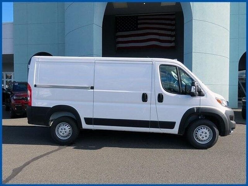 2025 RAM ProMaster BaseImage 2