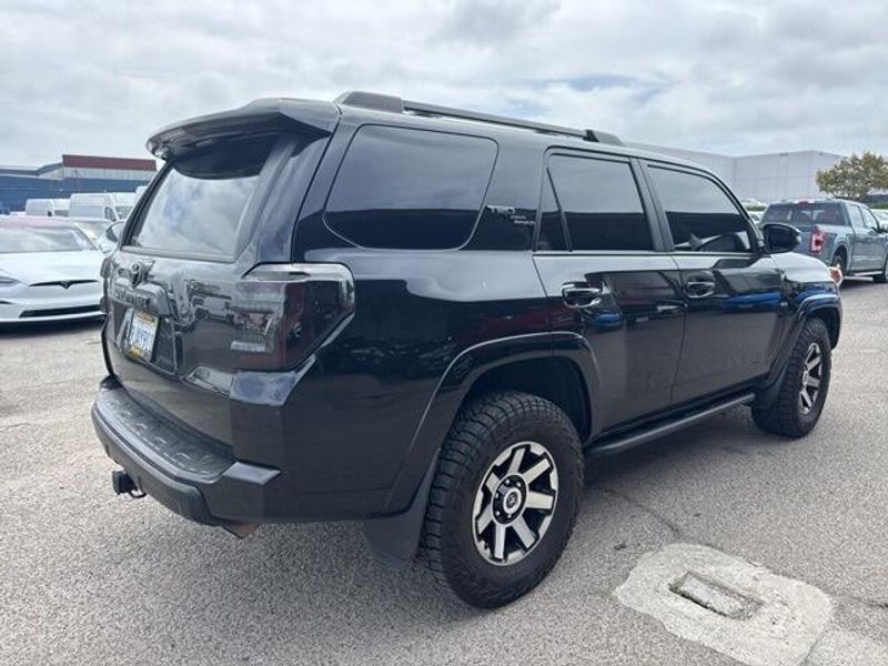 2023 Toyota 4Runner TRD Off-Road PremiumImage 5