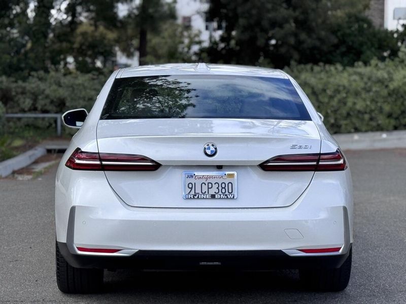 2024 BMW 5 Series 530iImage 7