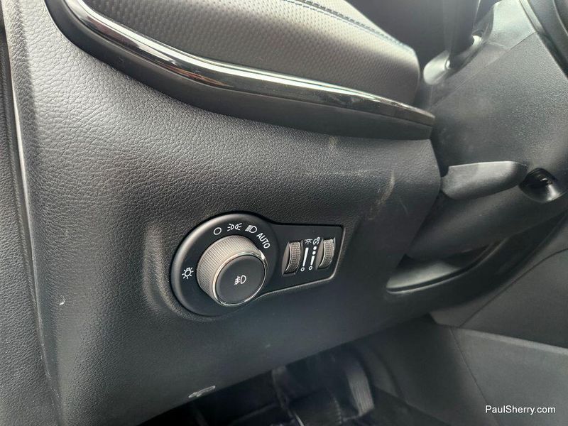 New 2025 Jeep Compass Limited 4x4