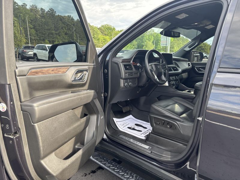 Used 2022 Chevrolet Suburban Z71Image 22