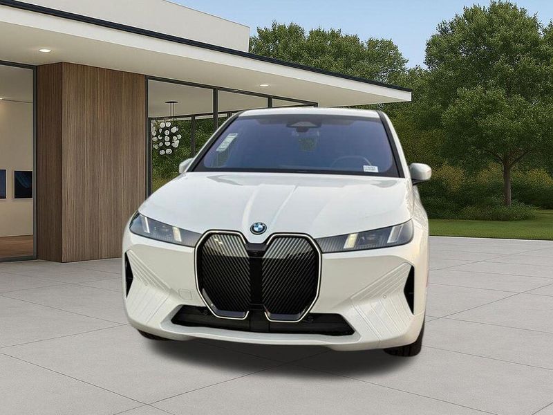 New 2026 BMW iX xDrive45Image 3