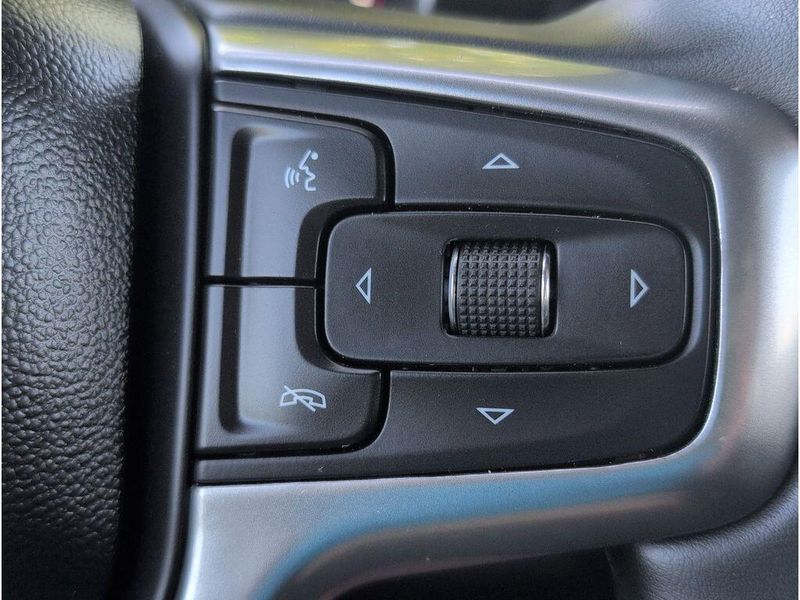 Used 2023 Chevrolet Silverado 1500 LTImage 24