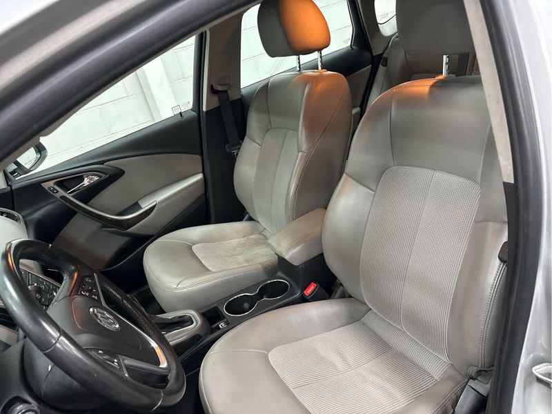 2013 Buick Verano photo 22