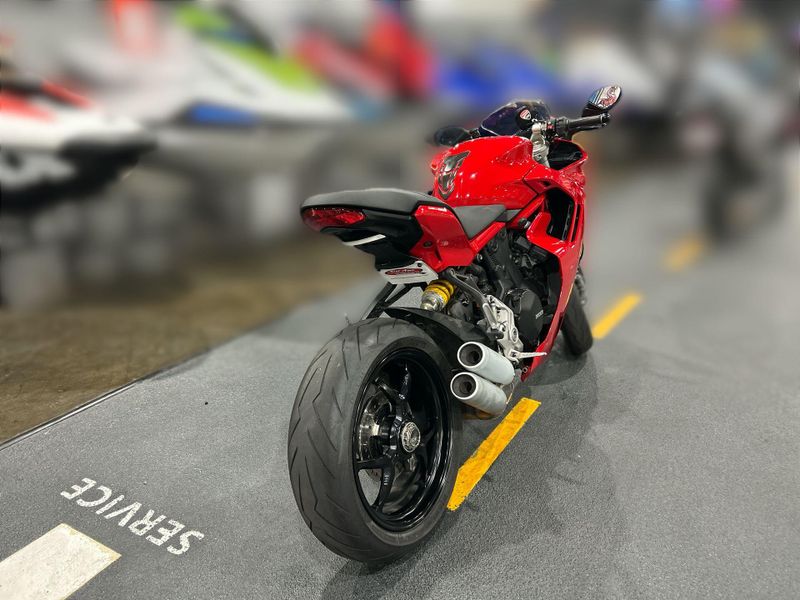 Used 2024 Ducati SUPERSPORT 950 Image 14