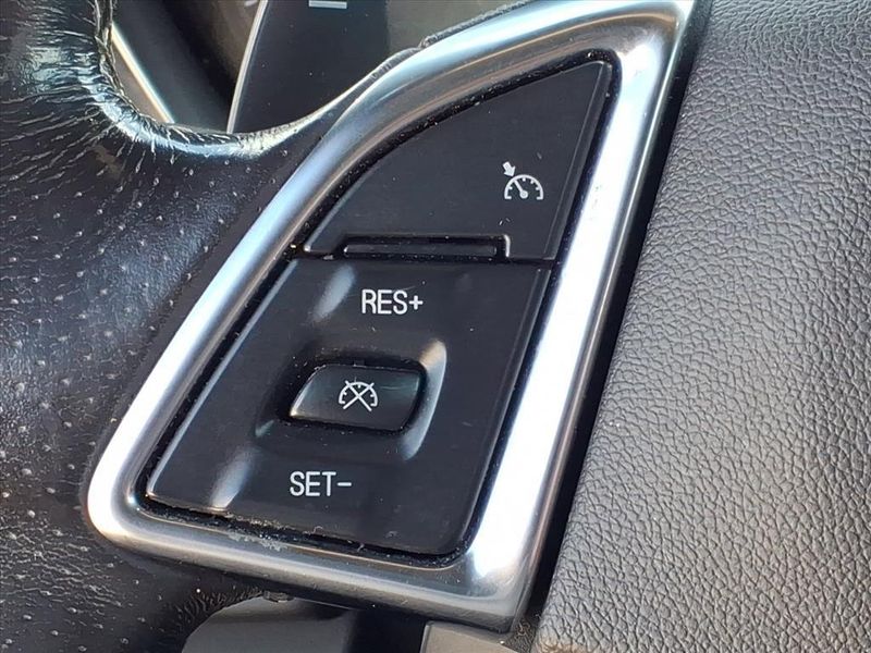 Used 2018 Chevrolet Camaro SSImage 19