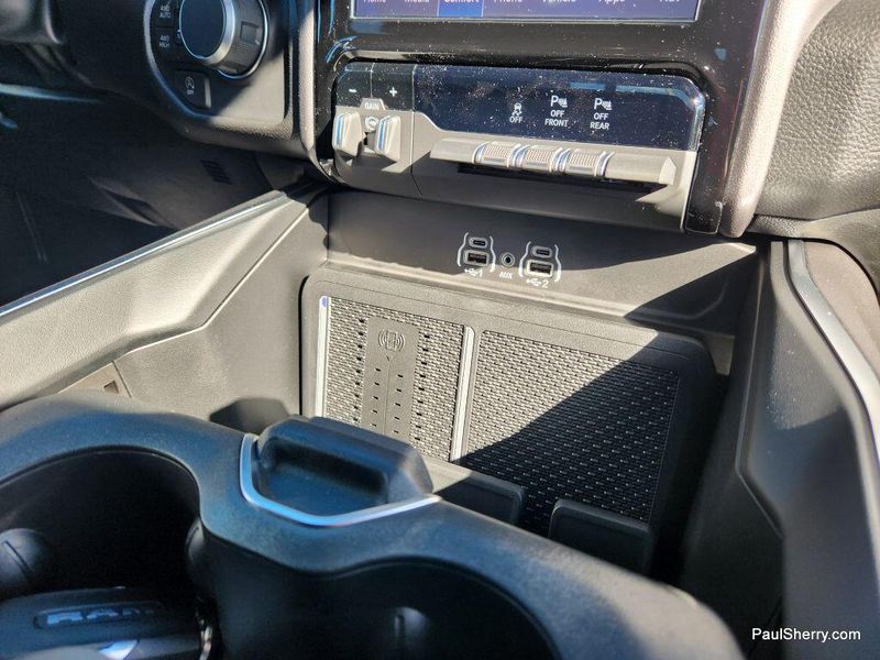 New 2026 RAM 1500 Big Horn Crew Cab 4x4 5'7' Box