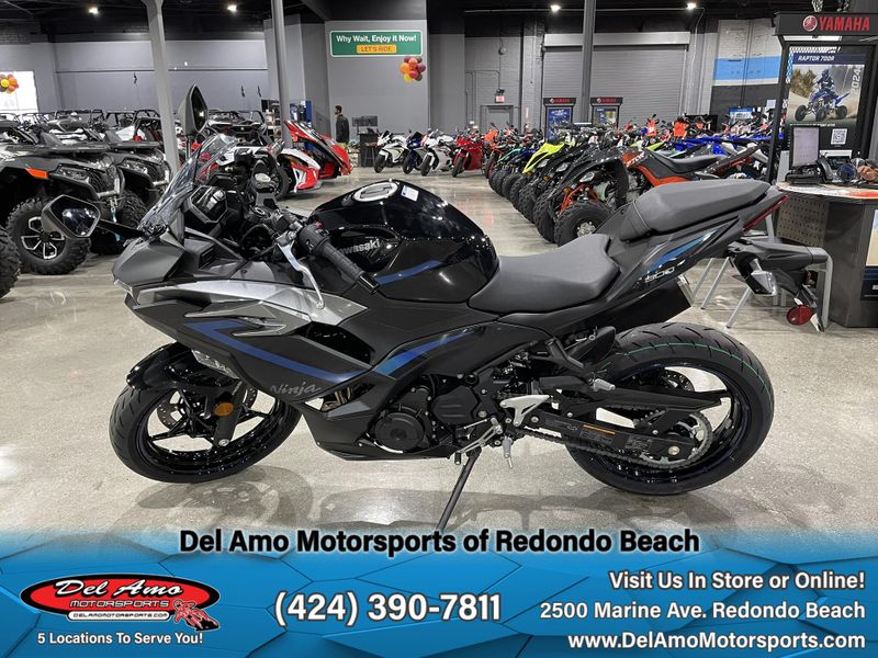 2025 Kawasaki NINJA 500 ABS Image 6