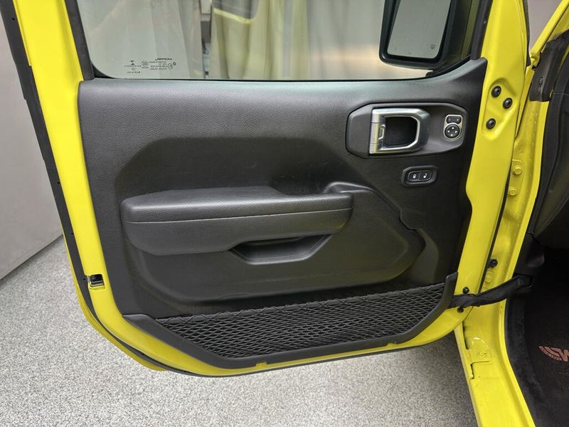 Used 2022 Jeep Wrangler Unlimited Sport AltitudeImage 7