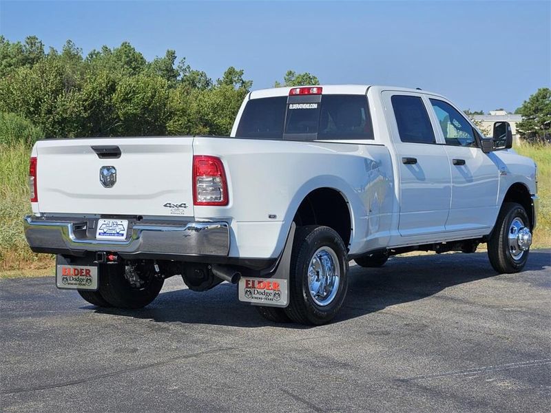 2024 RAM 3500 Tradesman Crew Cab 4x4 8