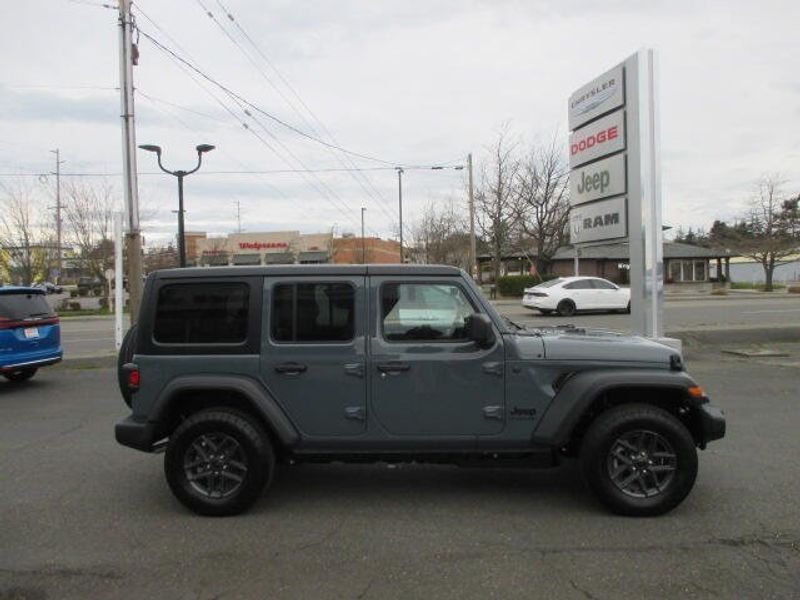 New 2026 Jeep Wrangler 4-door Sport SImage 6