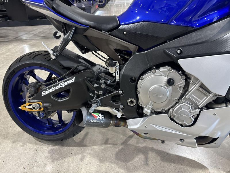 Used 2015 Yamaha YZF-R1 Image 18