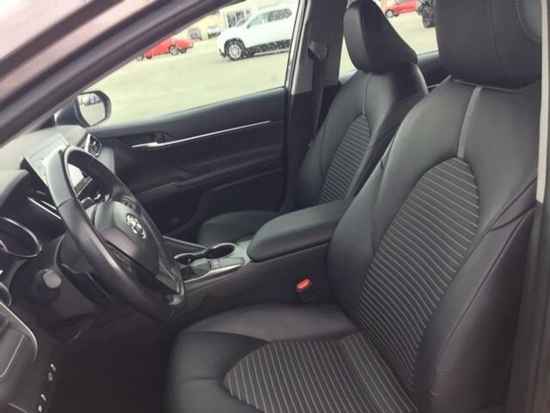 2024 Toyota Camry SEImage 9