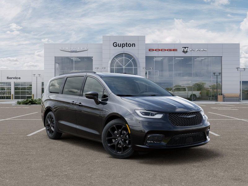 New 2026 Chrysler Pacifica LimitedImage 41