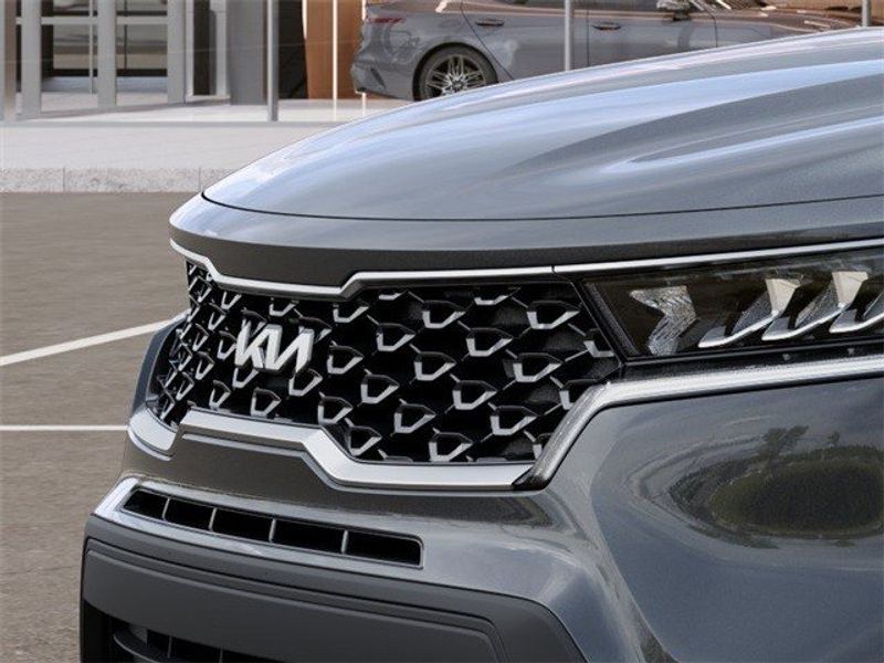 2023 Kia Sorento LXImage 12