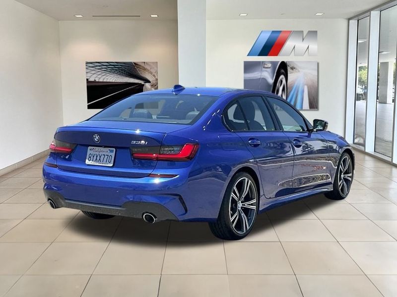 2022 BMW 3 Series 330iImage 7