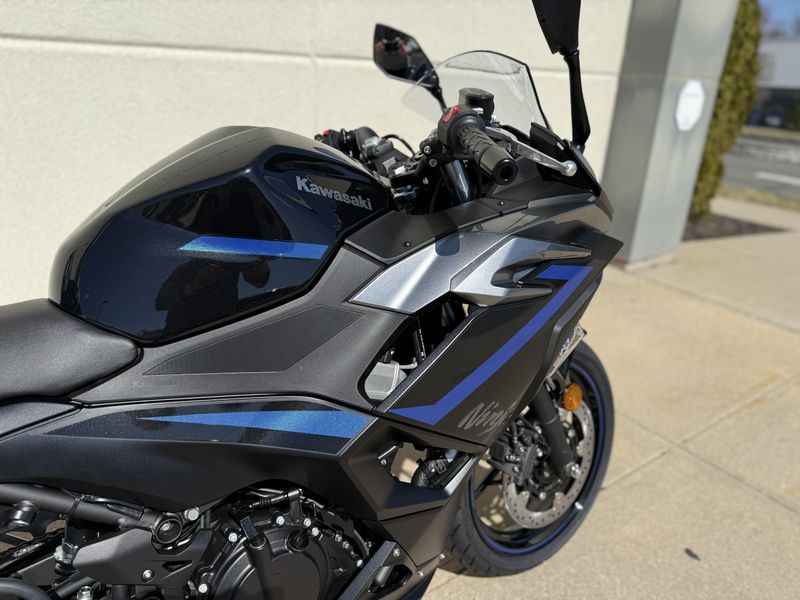 2025 Kawasaki NINJA 500 ABSImage 7